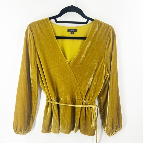 ✅ J.Crew Faux-wrap top in Vintage Gold velvet Size 10 Long Sleeve - Picture 2 of 7